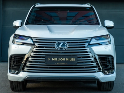 Lexus LX, Iv - 4