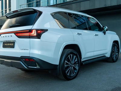 Lexus LX, Iv - 5