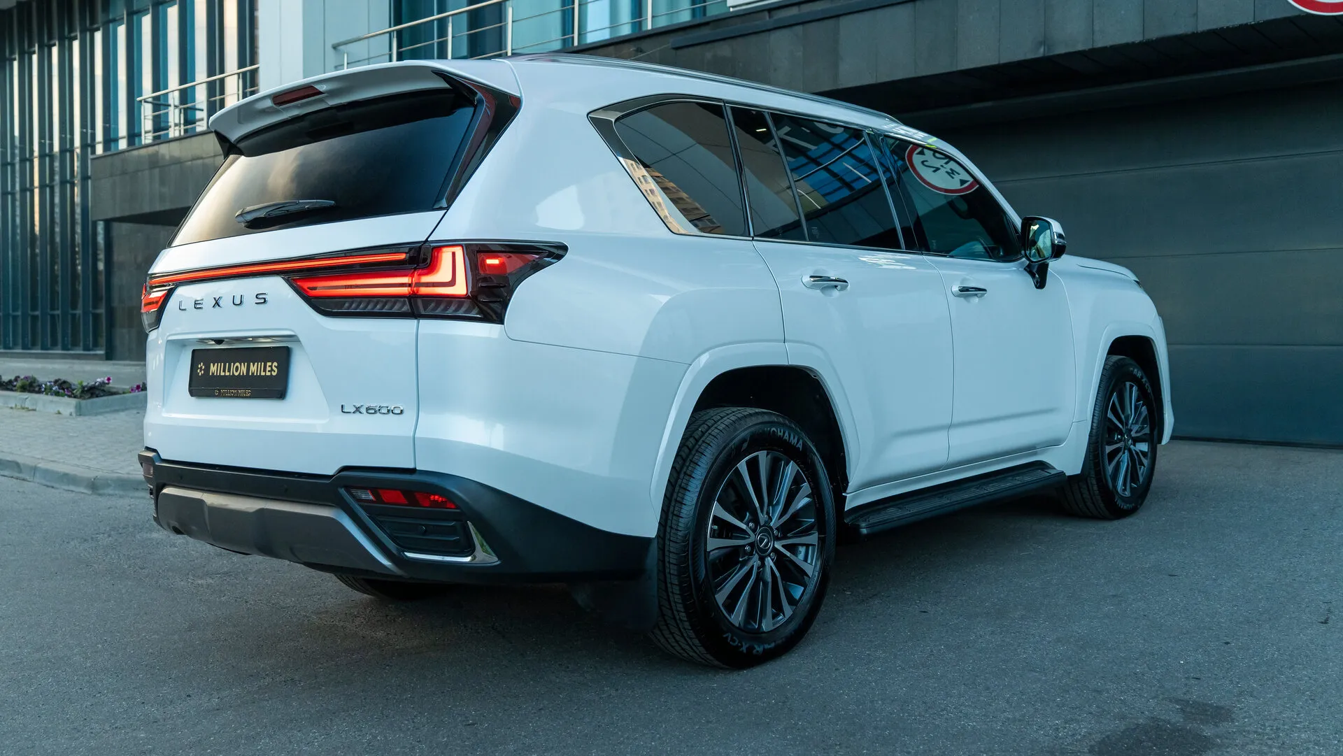 Lexus LX — 5