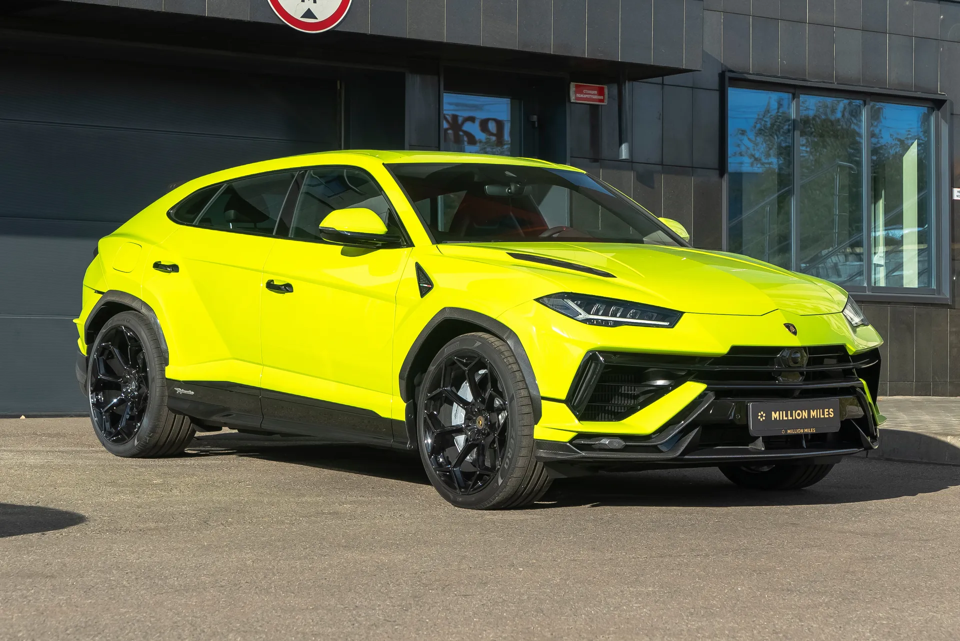 Lamborghini Urus - Просмотр 1