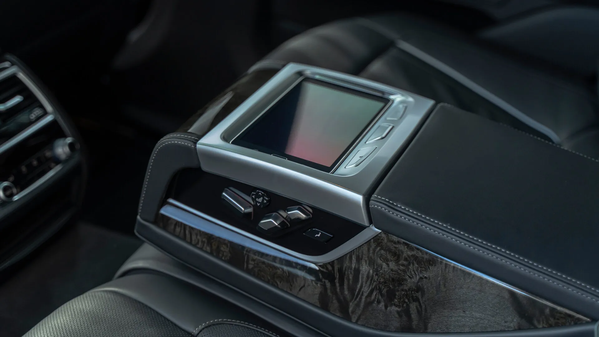 BMW 7 Серии, Vi (G11/G12) Рестайлинг — 2