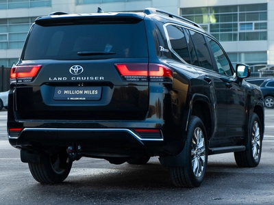 Toyota Land Cruiser, 300 Series - 4