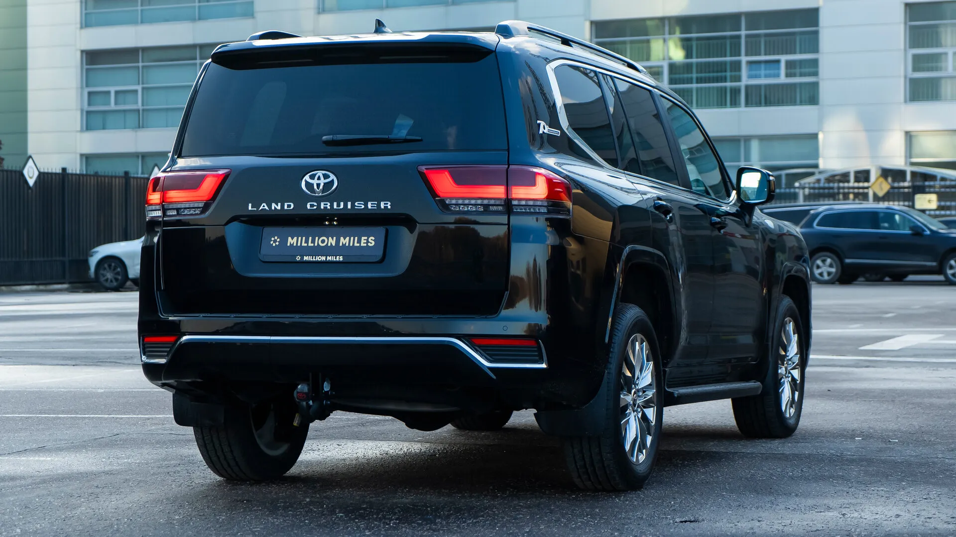 Toyota Land Cruiser, 300 Series — 4
