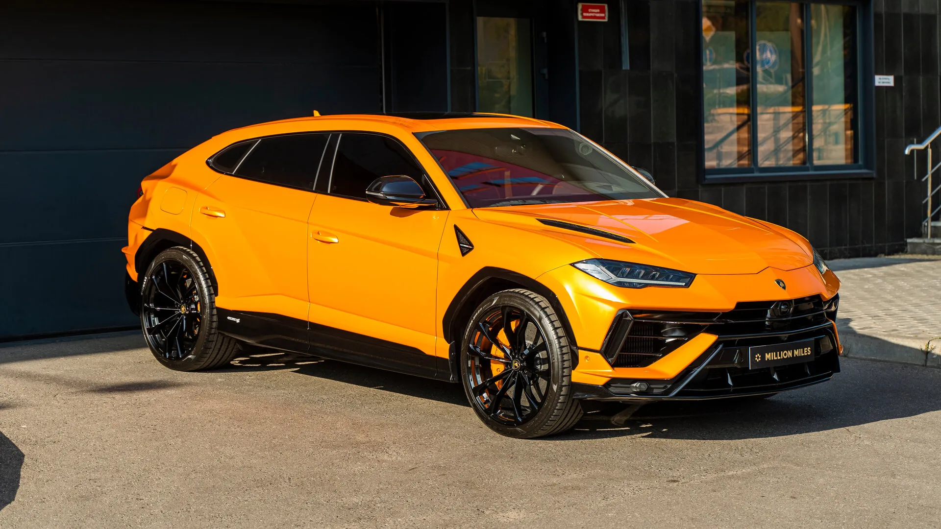 Lamborghini Urus - Просмотр 1