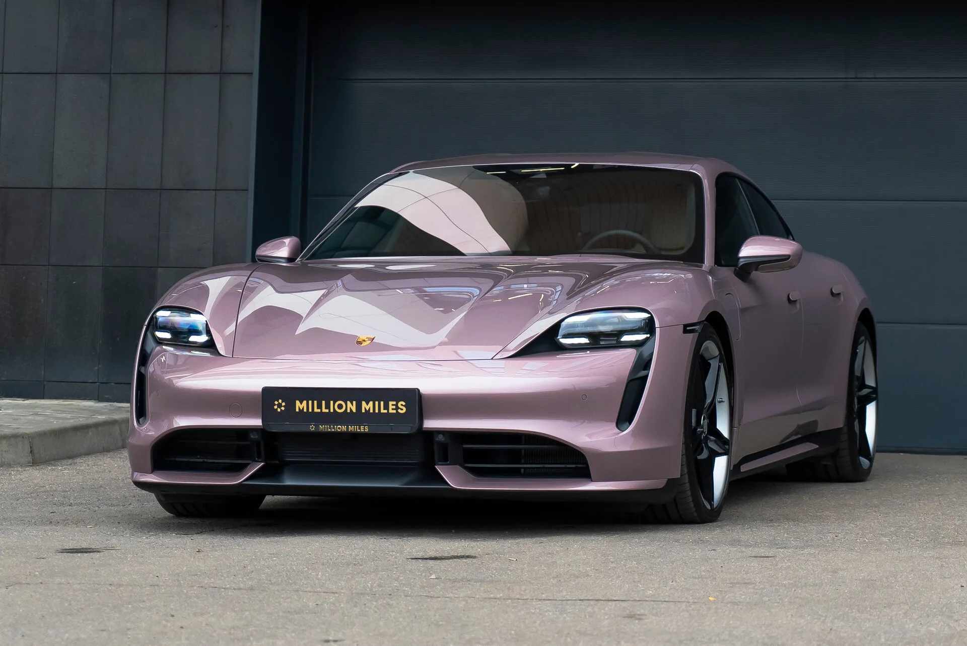 Porsche Taycan Turbo — 3