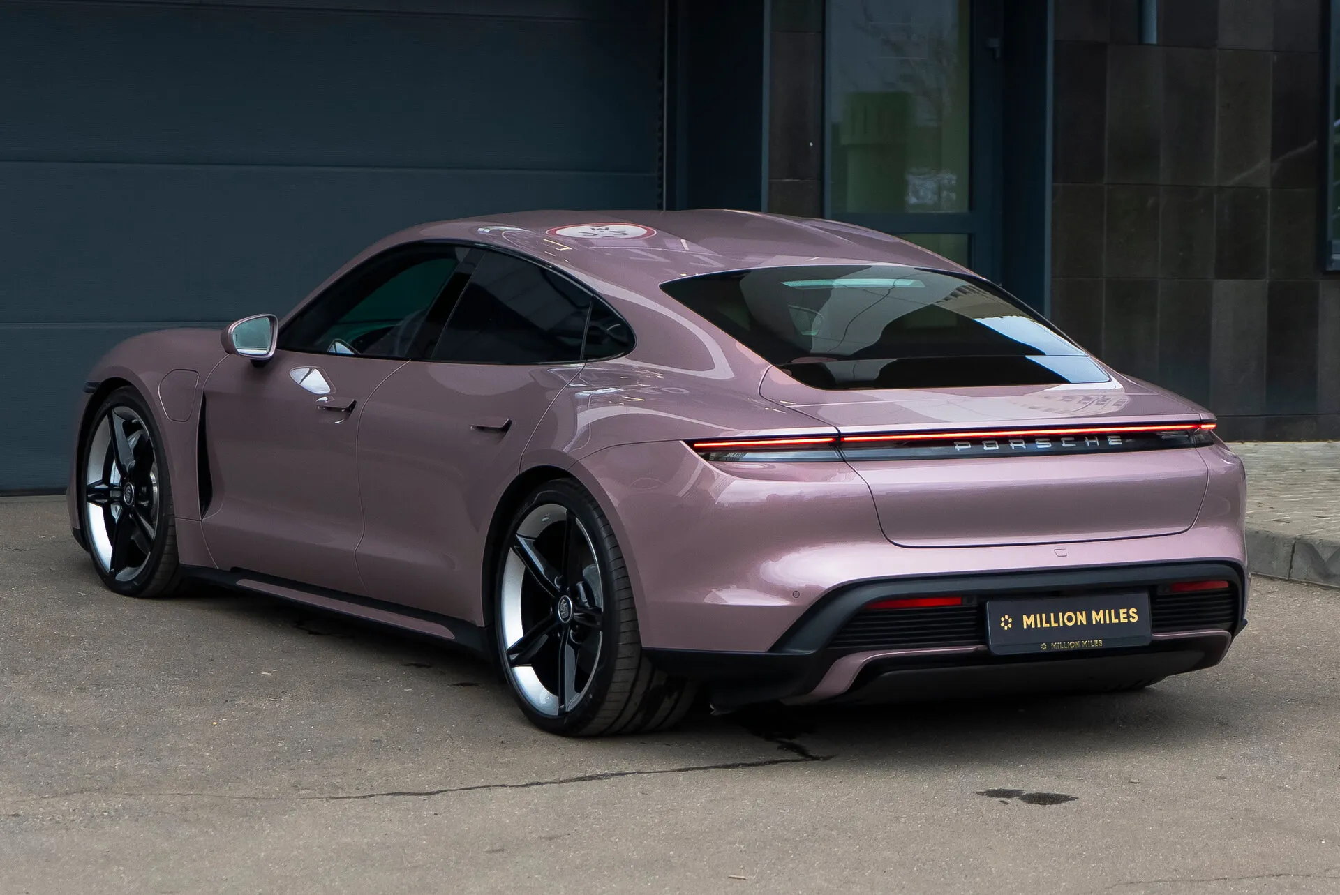 Porsche Taycan Turbo — 7