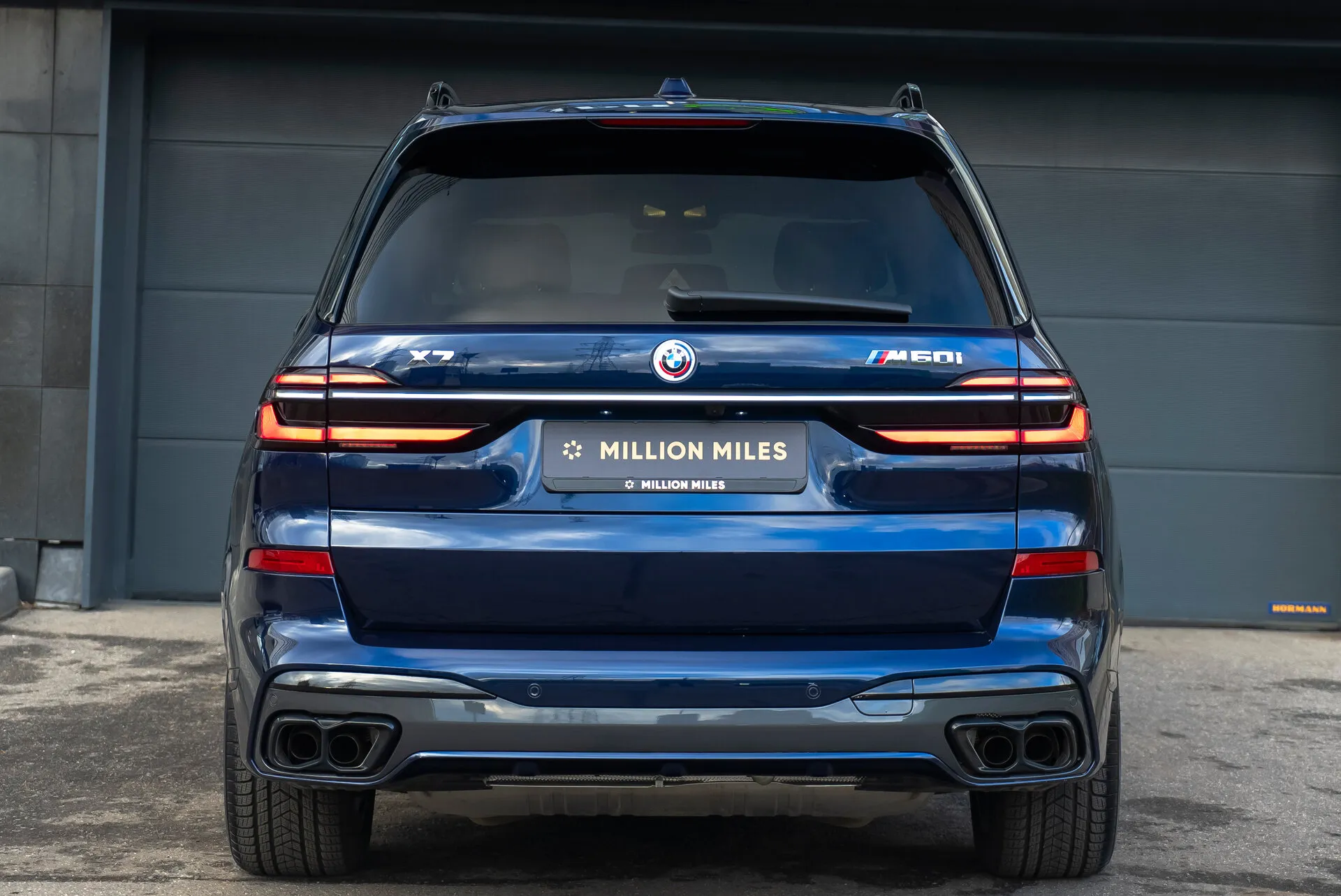 BMW X7 M60I — 6