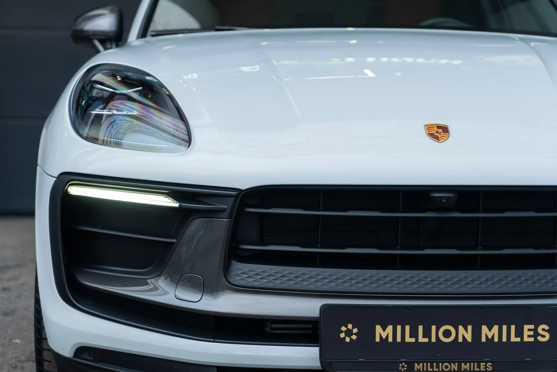 Porsche Macan — 4