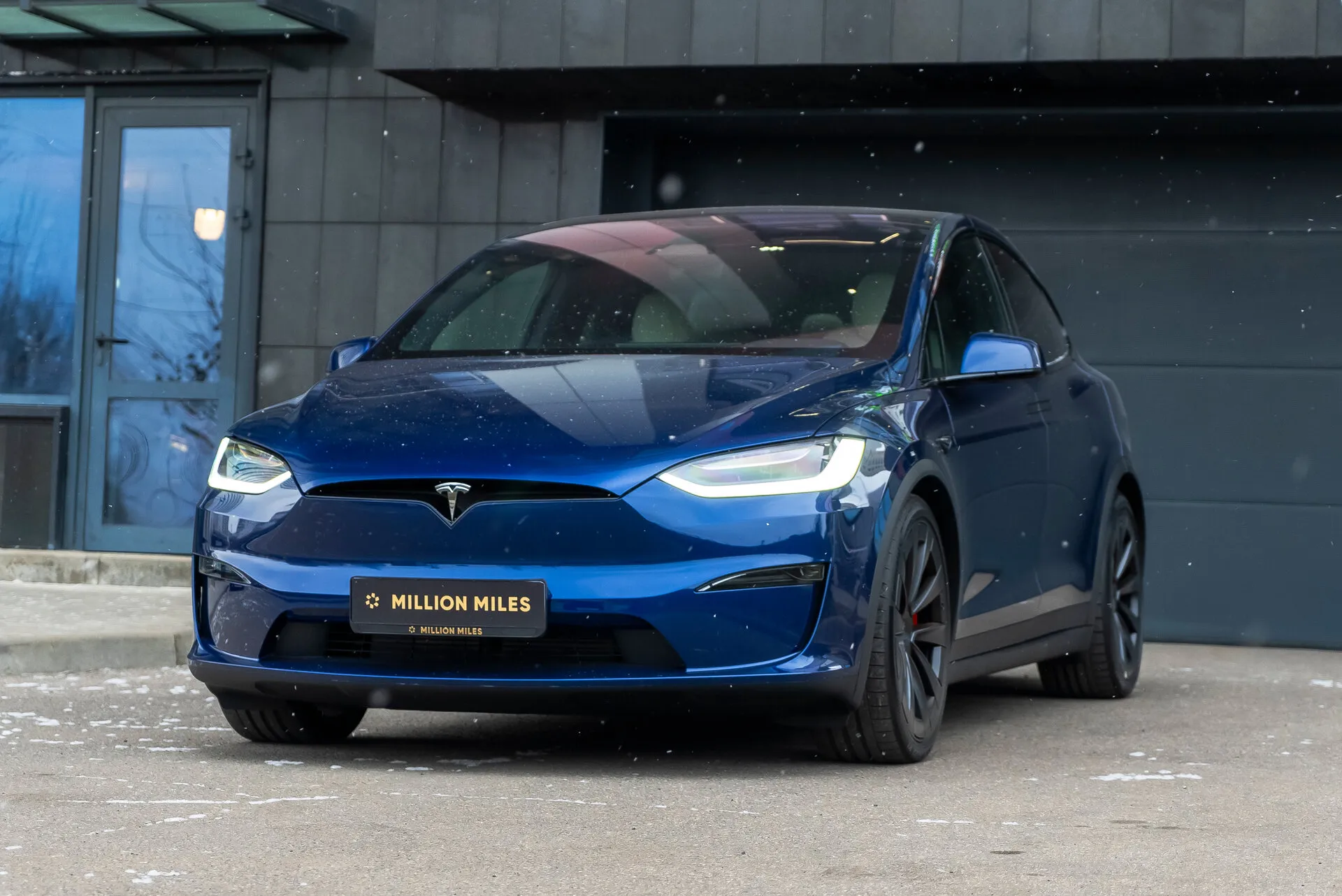 Tesla Model X — 7