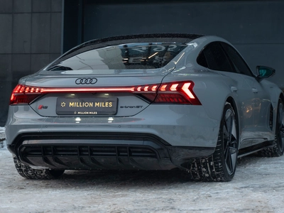 Audi E-Tron GT, I - 7