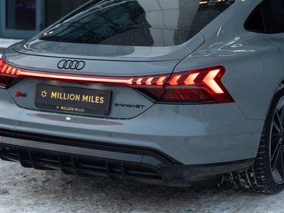 Audi E-Tron GT, I - 10