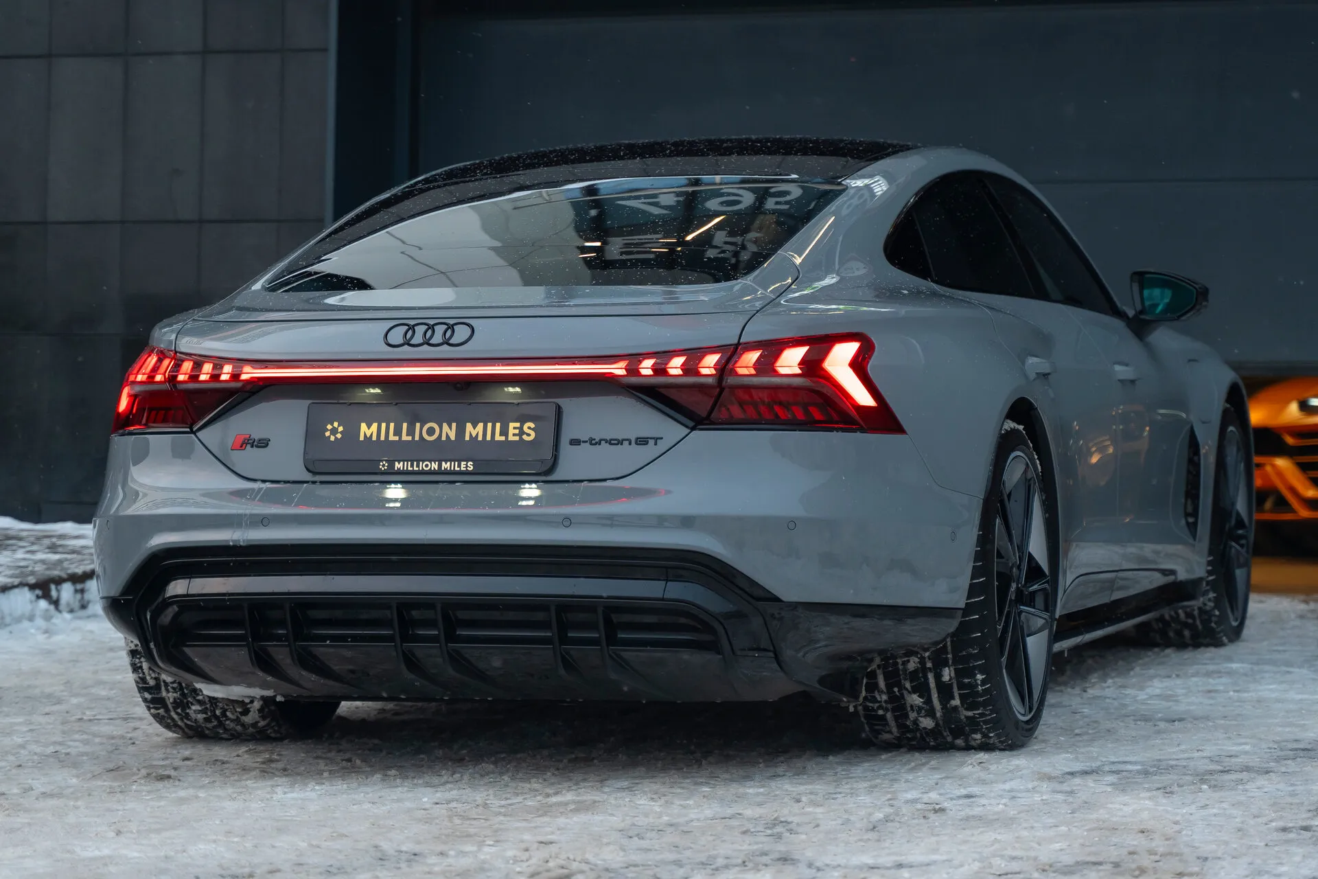 Audi E-Tron GT — 7