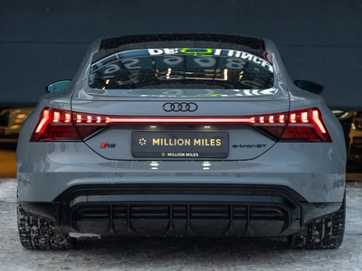 Audi E-Tron GT, I - 6