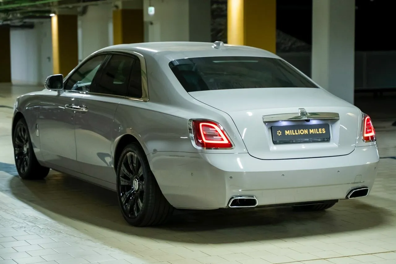 Rolls-Royce Ghost — 5