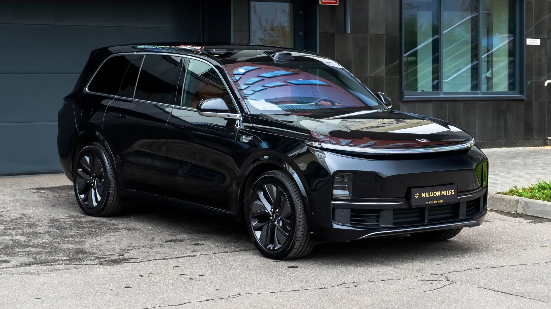 Li Auto (Lixiang) L9 - Просмотр 1