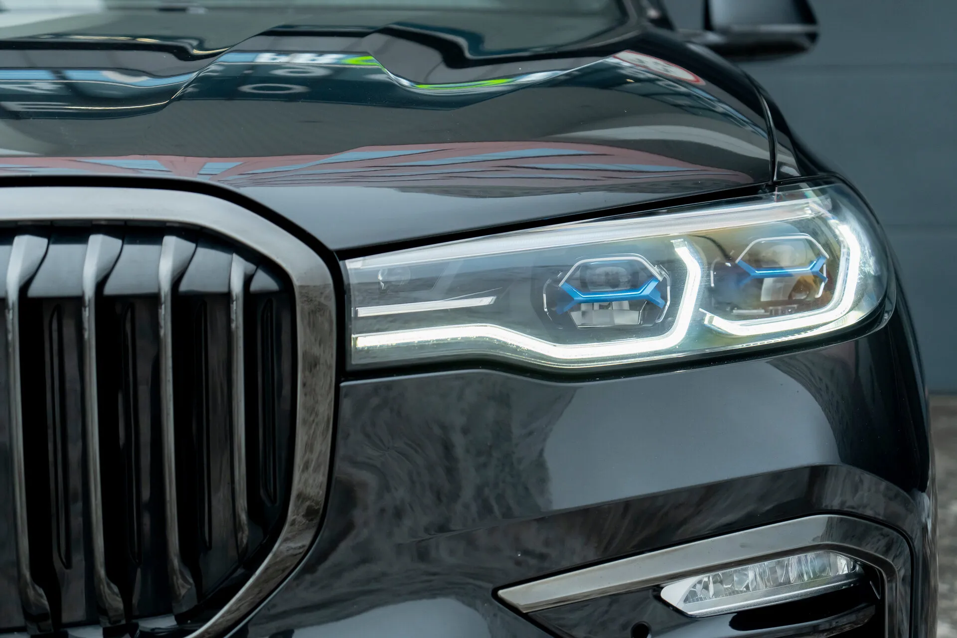 BMW X7 M50I — 3