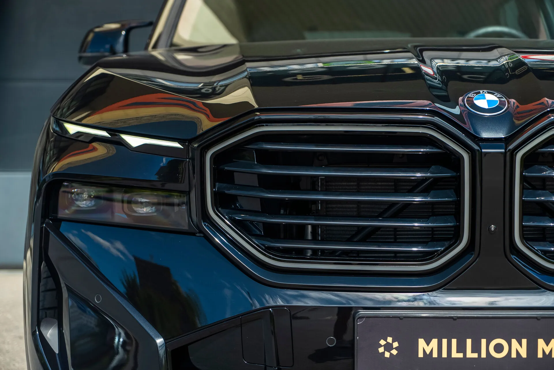 BMW Xm, I — 4
