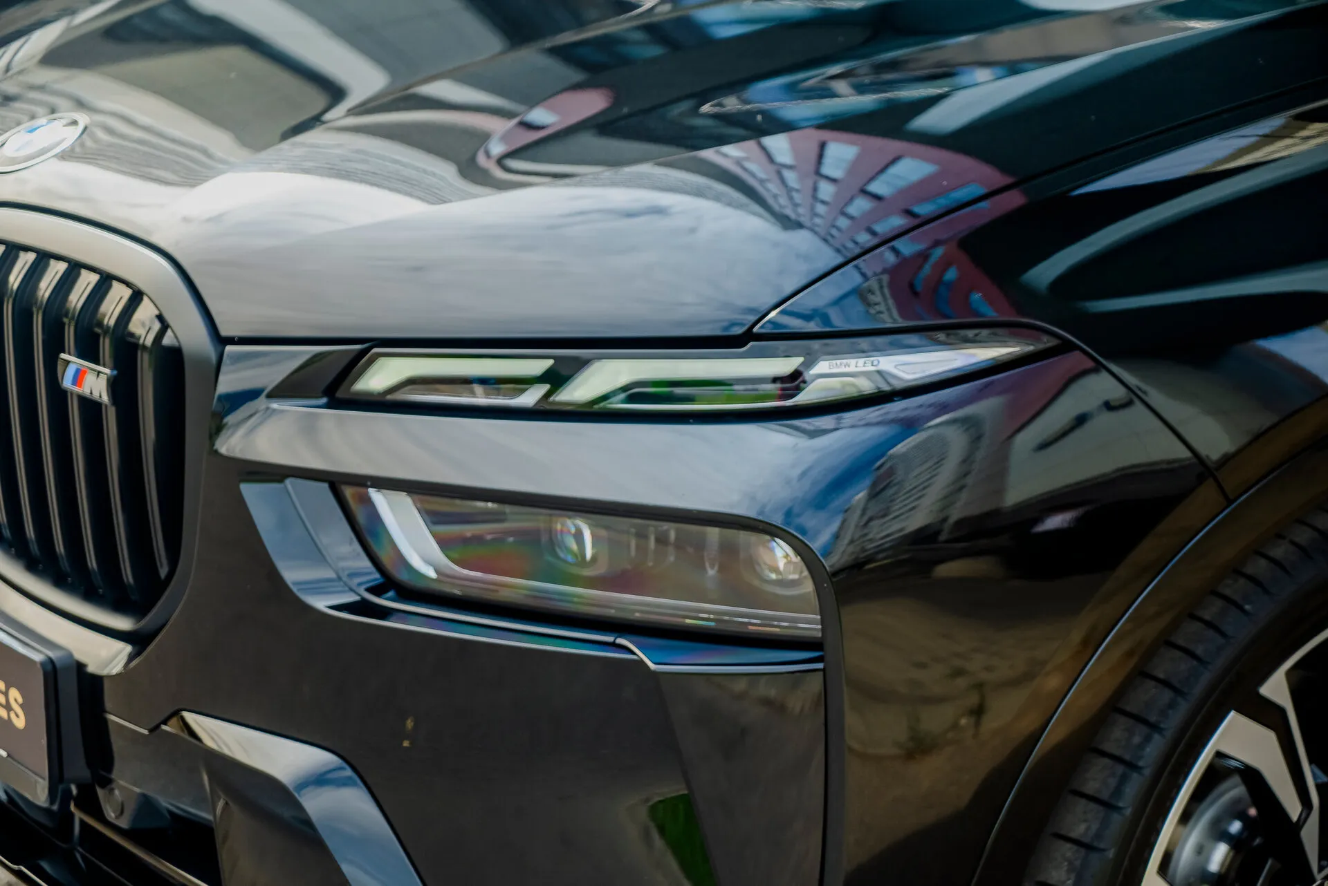 BMW X7 M60I — 7
