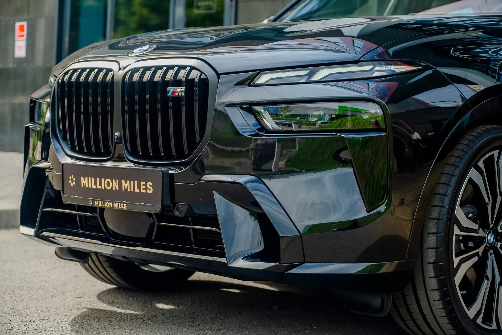 BMW X7 M60I — 6