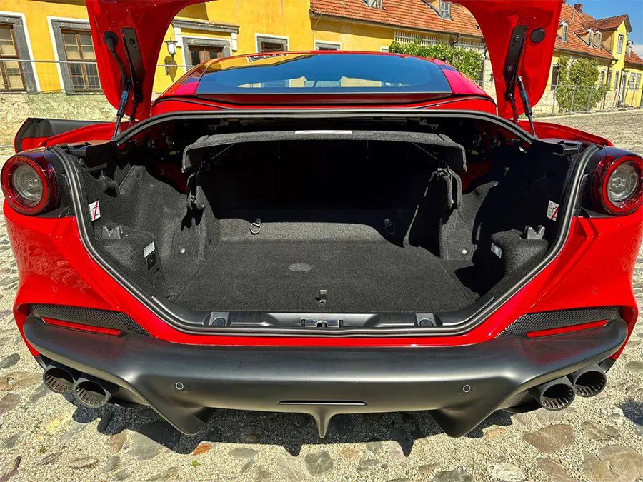 Ferrari Portofino — 7