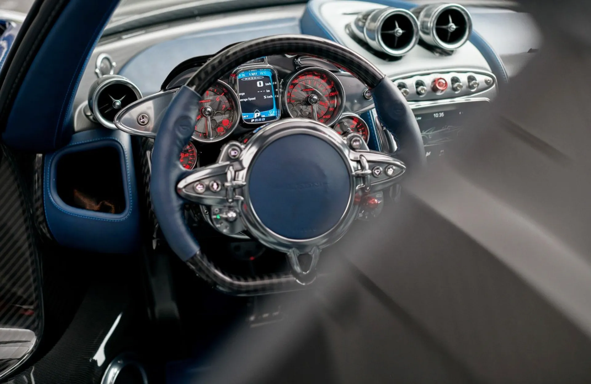 Pagani Huayra — 8