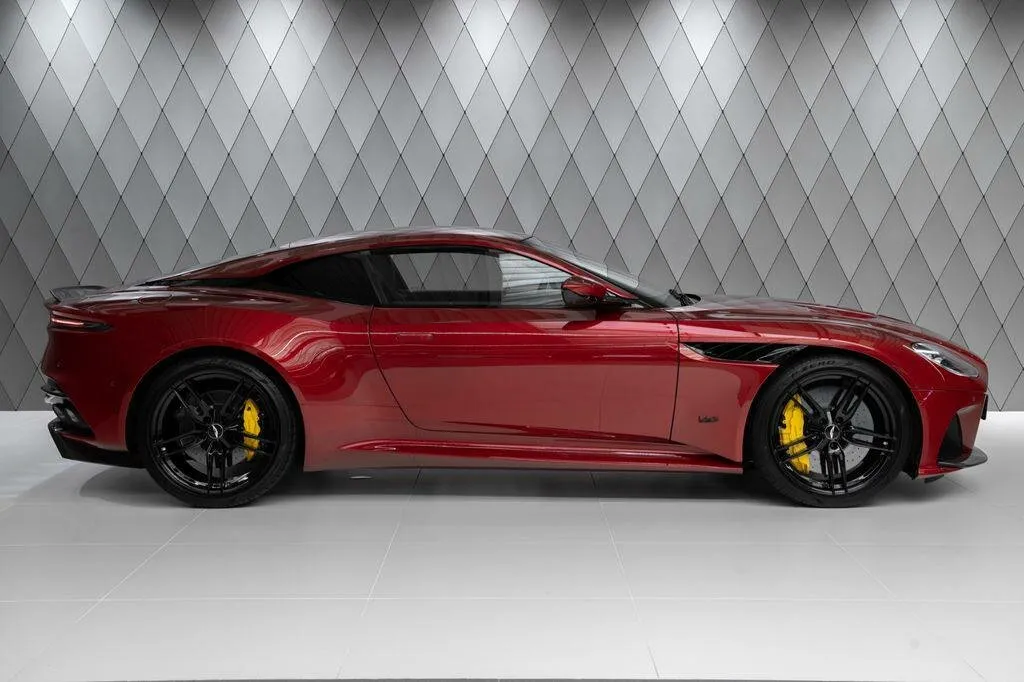 Aston Martin Dbs, Iii — 2