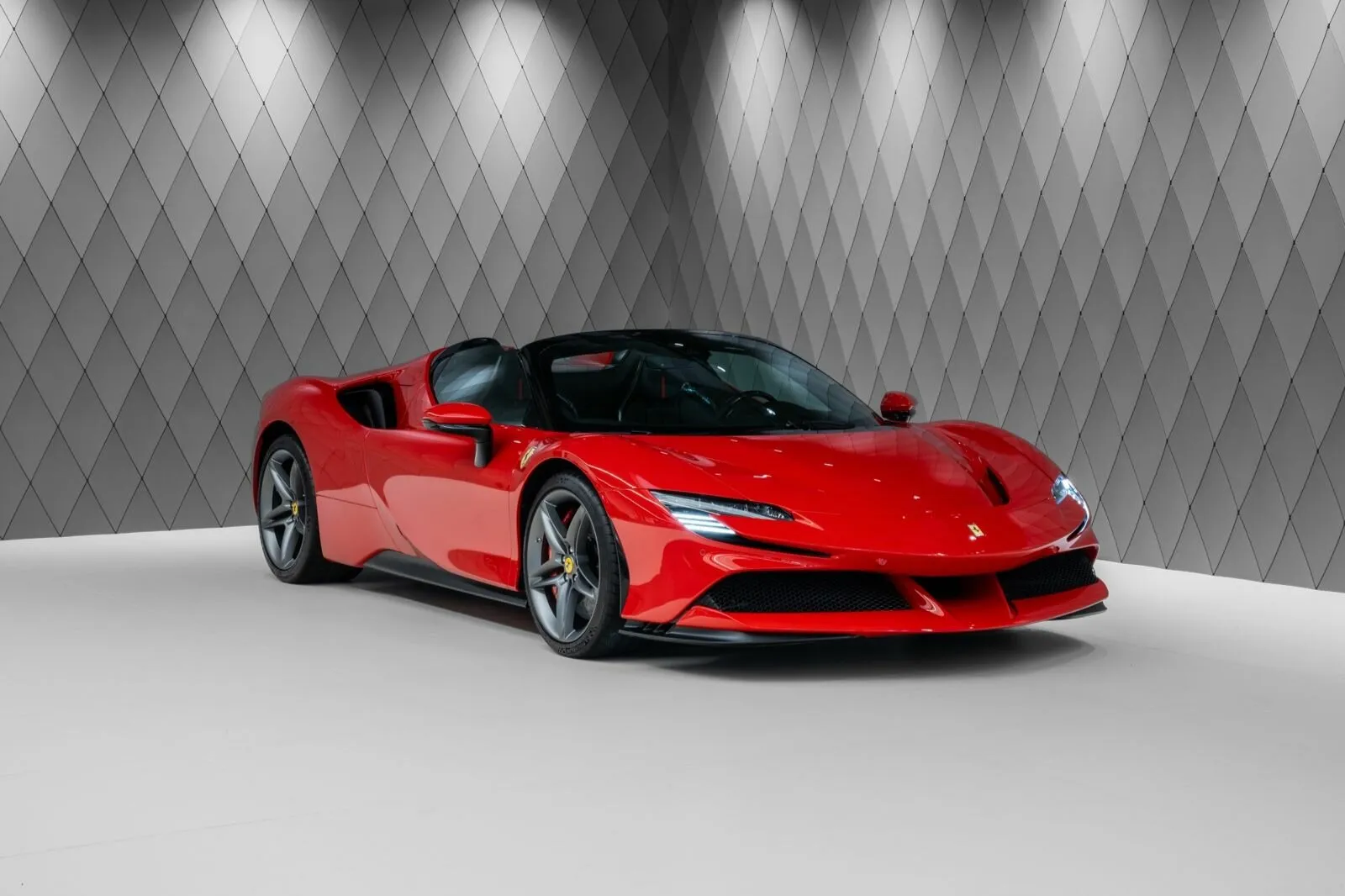 Ferrari SF90 Stradale Spider — 3