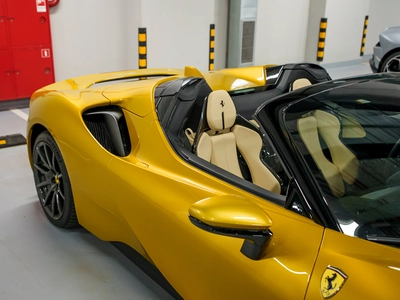 Ferrari SF90 Stradale Spider, I - 8