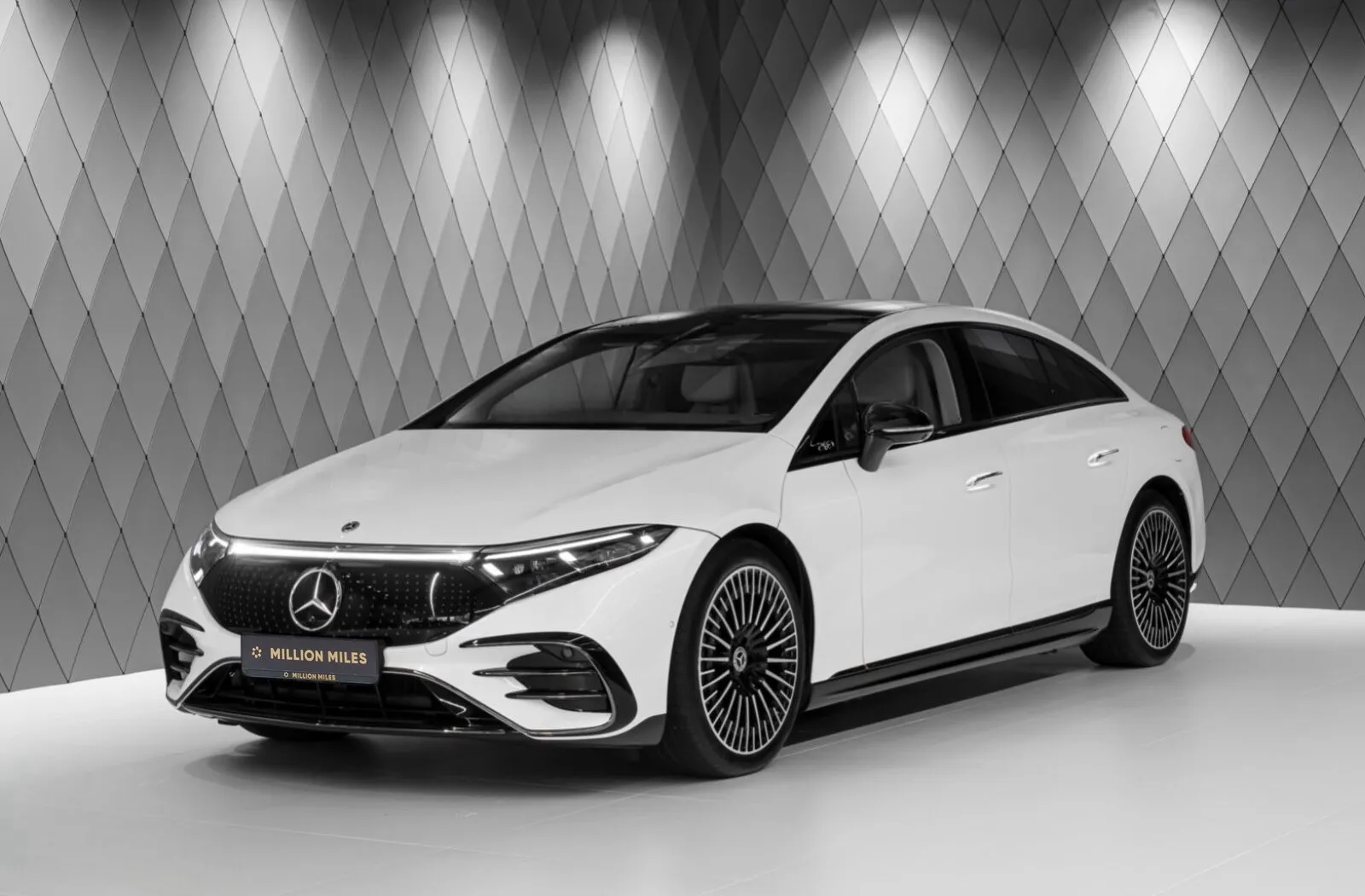 Mercedes-Benz EQS - Просмотр 1