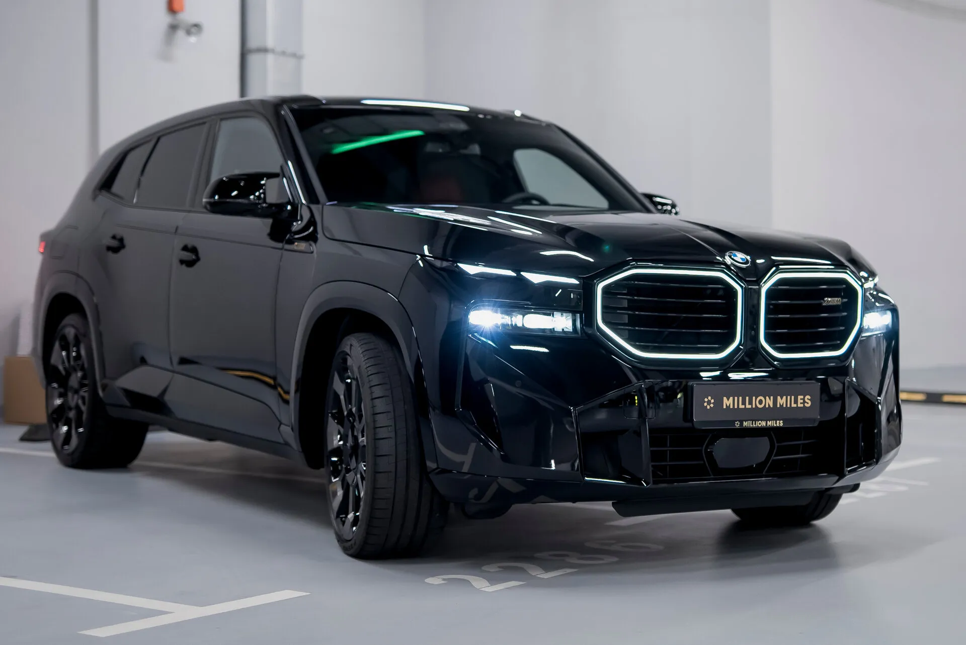BMW Xm, I — 3