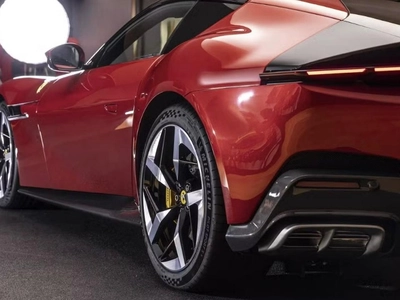 Ferrari 12Cilindri, I - 4