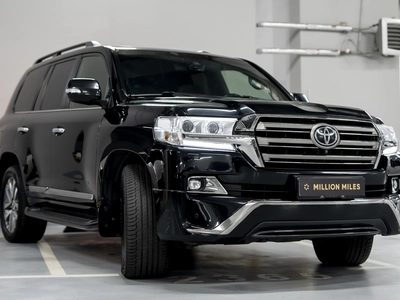 Toyota Land Cruiser, 200 Series Рестайлинг 2 - 3