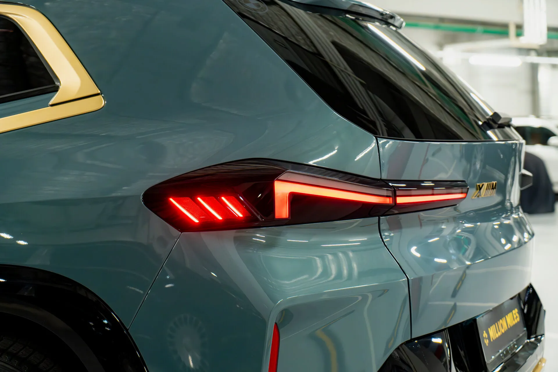 BMW Xm, I — 8