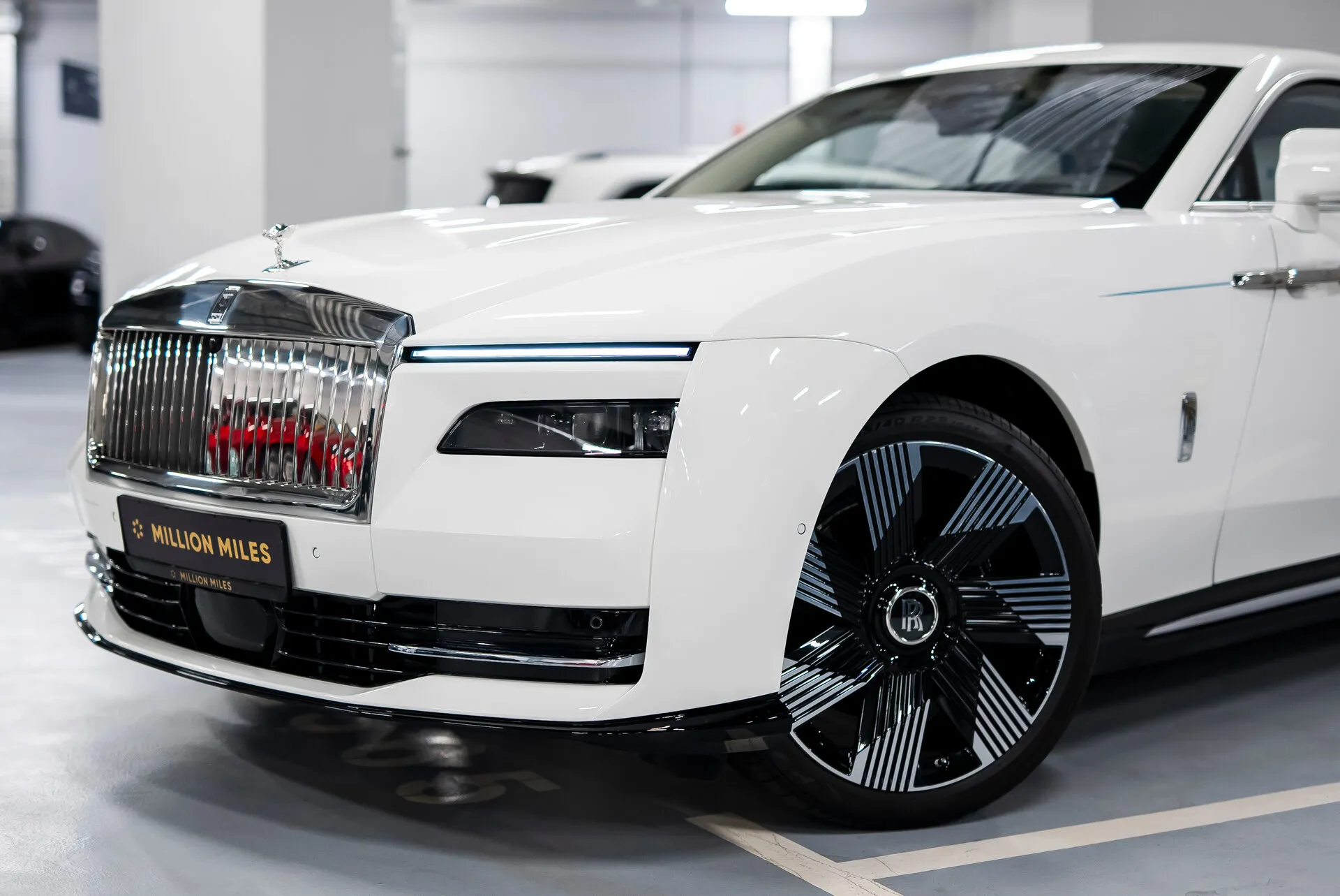 Rolls-Royce Spectre — 2