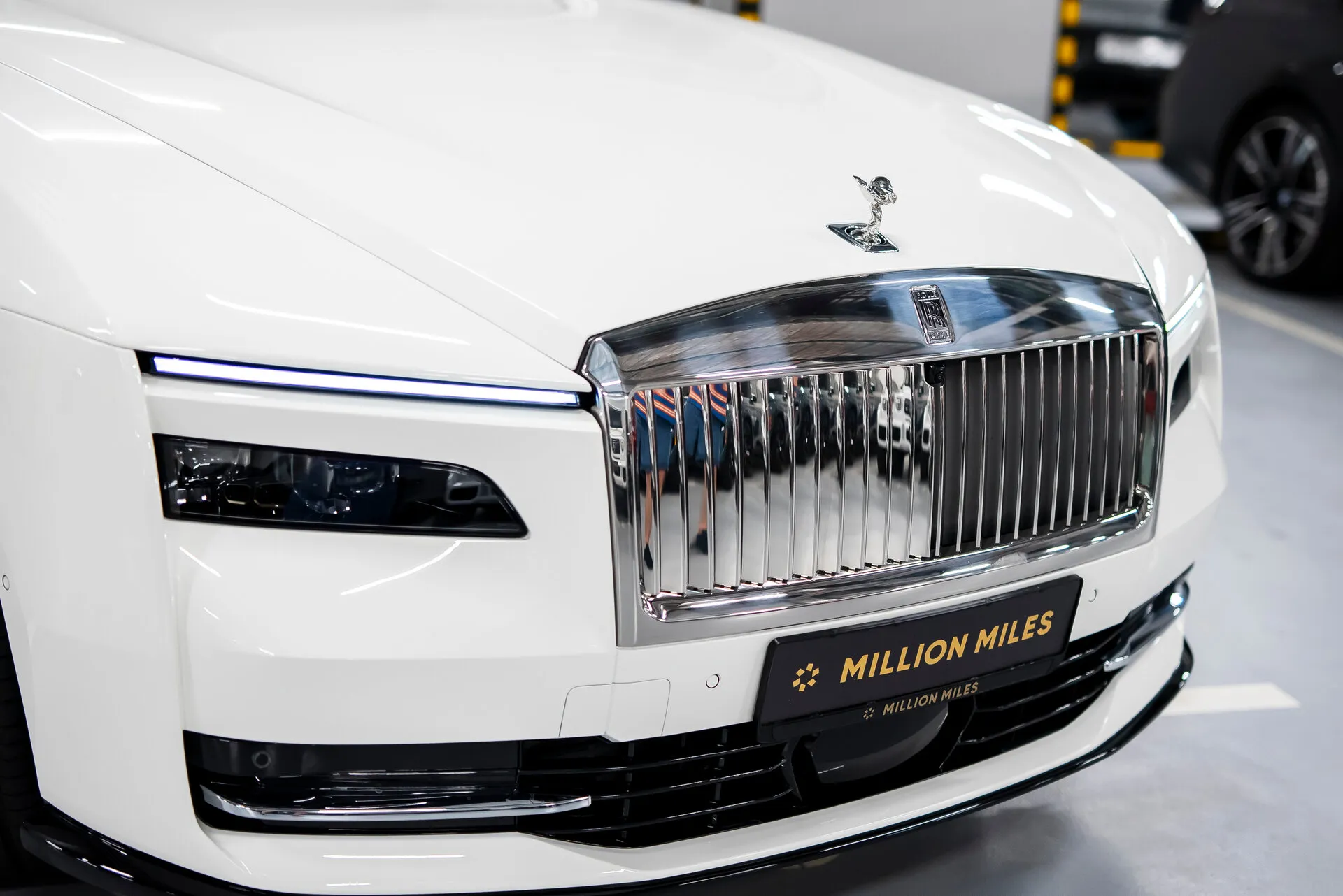 Rolls-Royce Spectre — 5