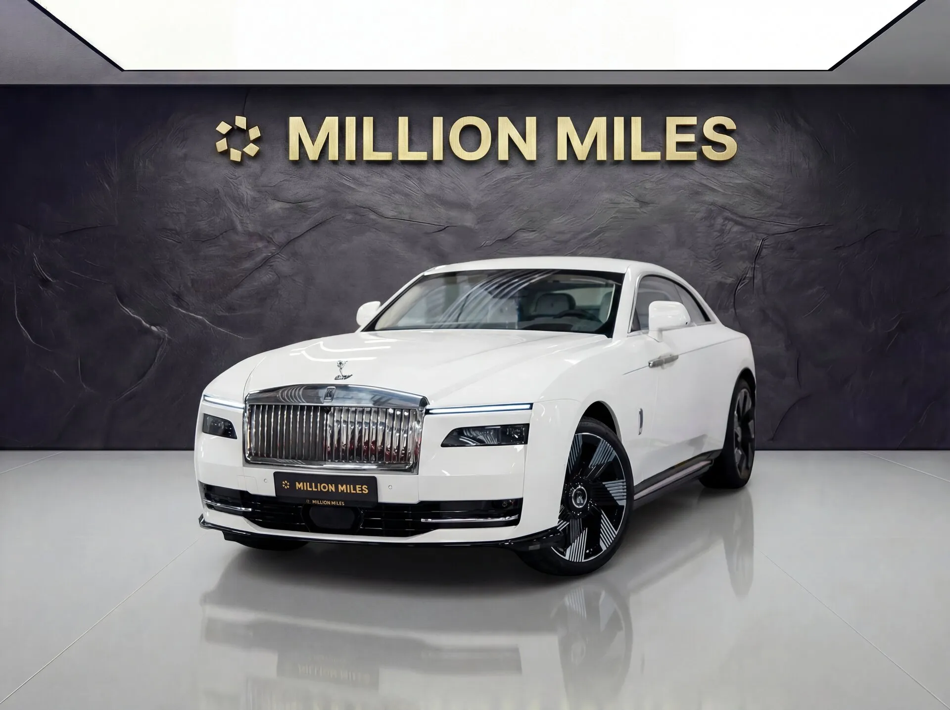Rolls-Royce Spectre - Просмотр 1