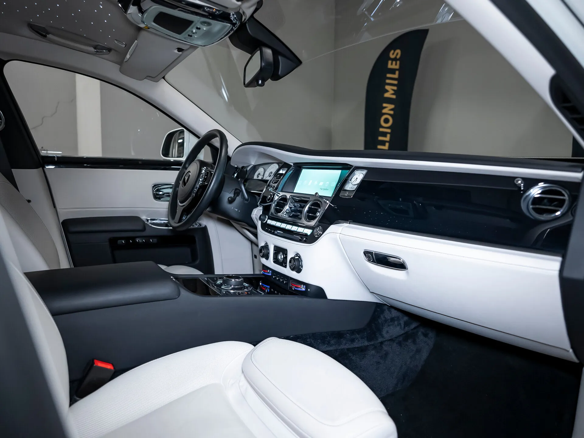 Rolls-Royce Ghost — 7