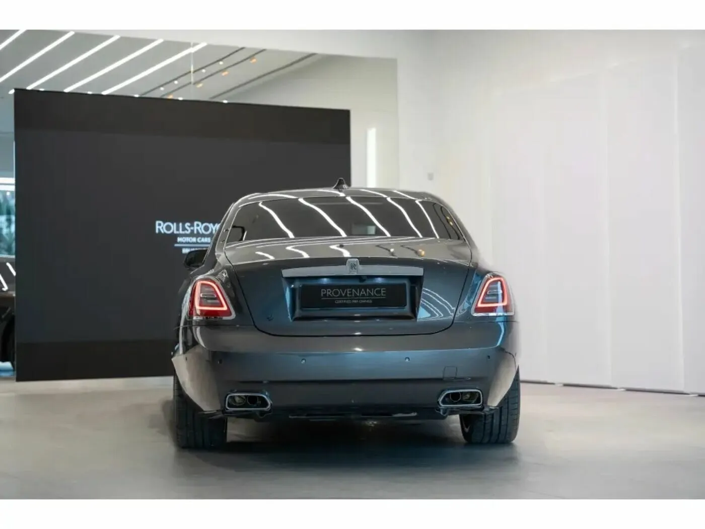 Rolls-Royce Ghost Black Badge — 6