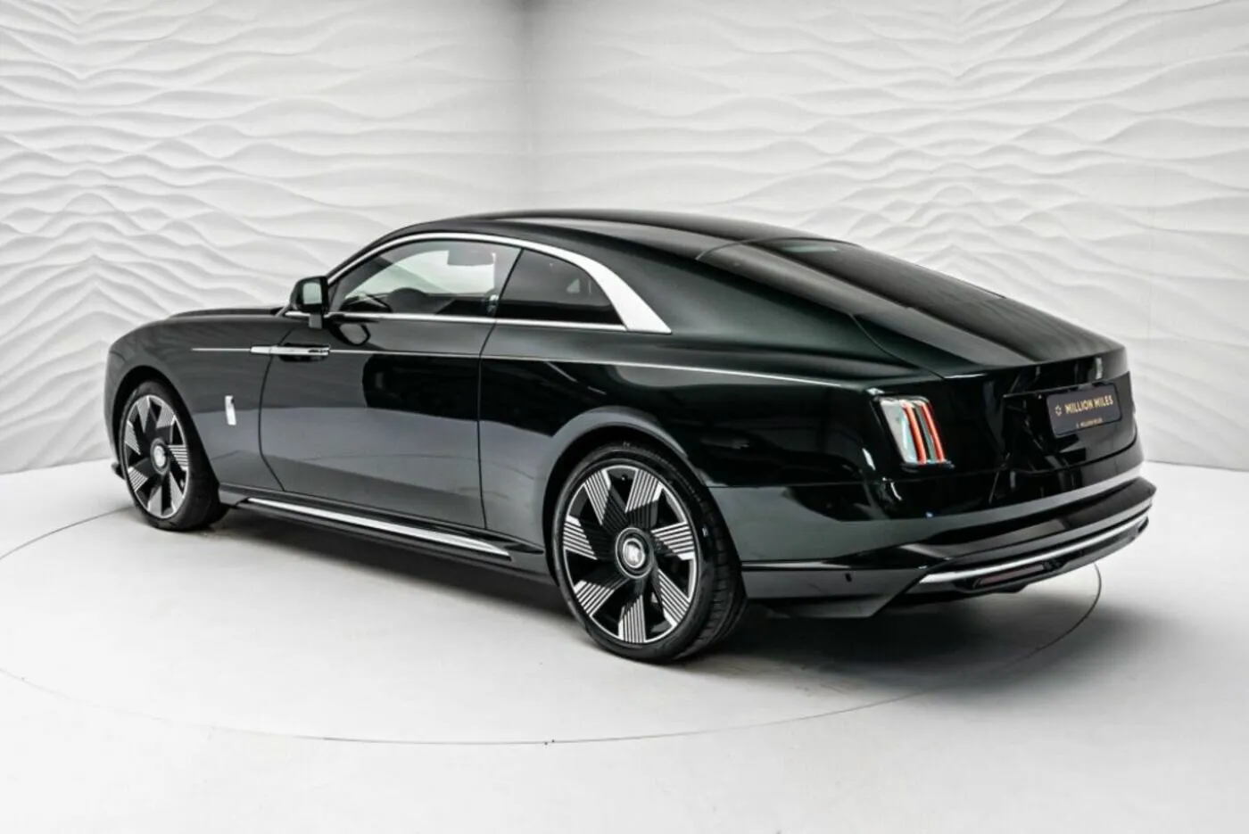 Rolls-Royce Spectre — 5