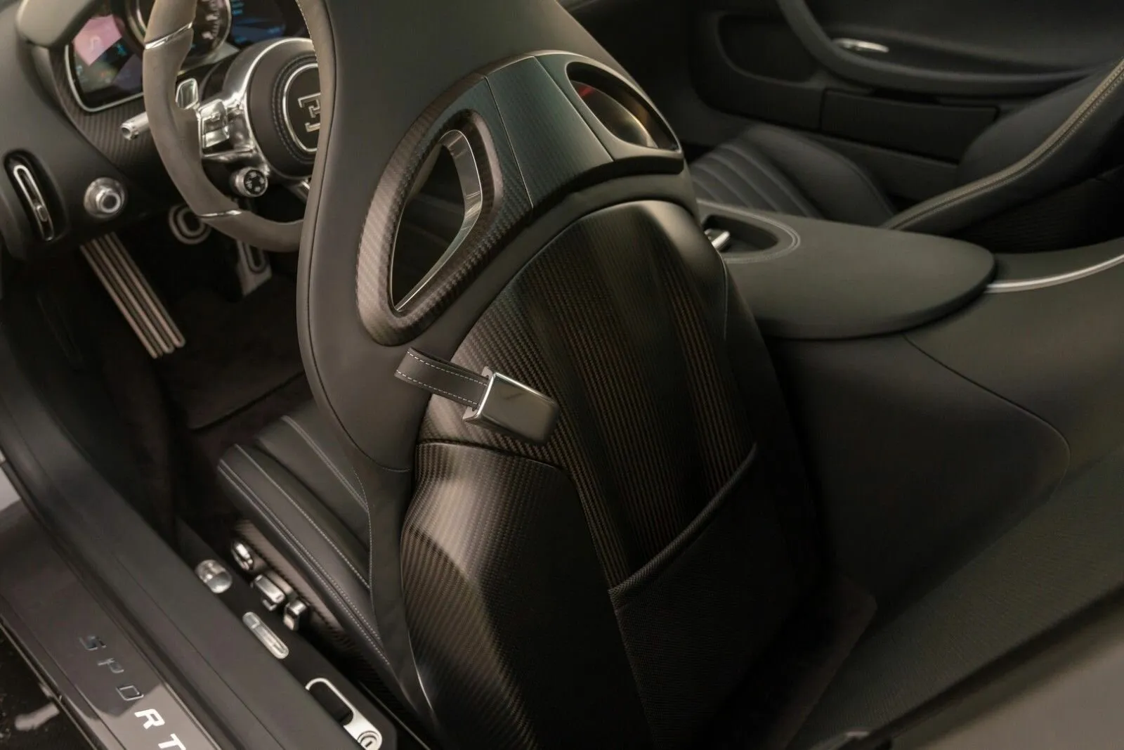 Bugatti Chiron — 8