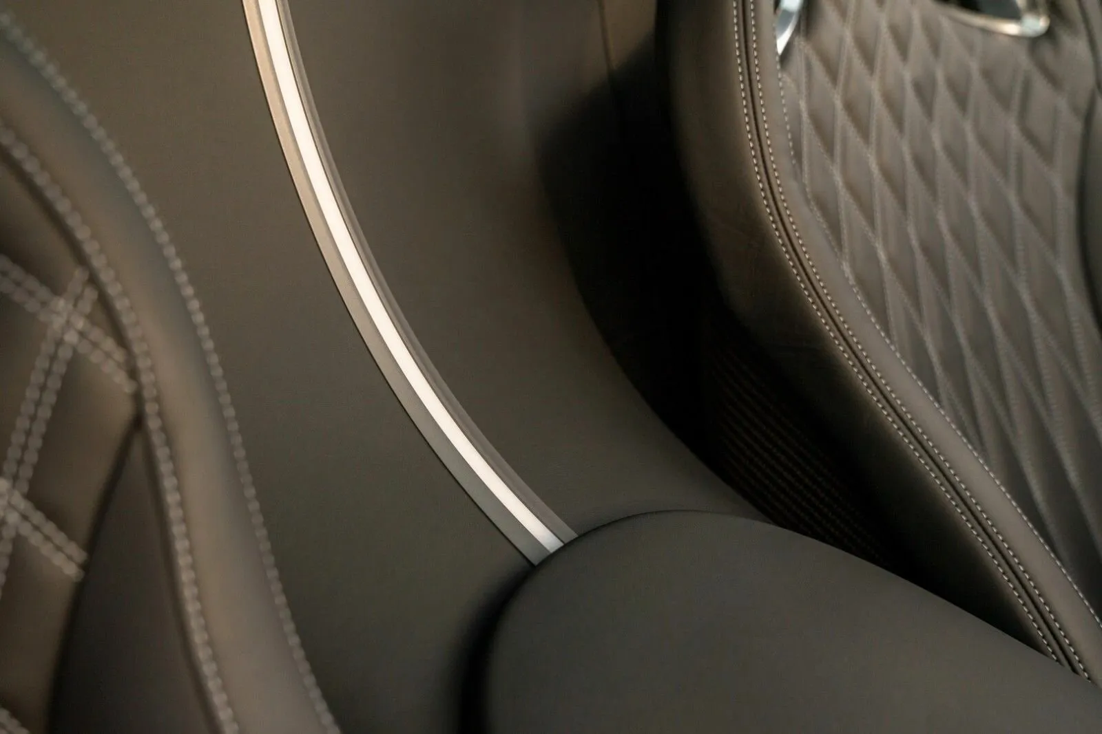 Bugatti Chiron — 7