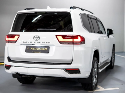 Toyota Land Cruiser, 300 Series - 10