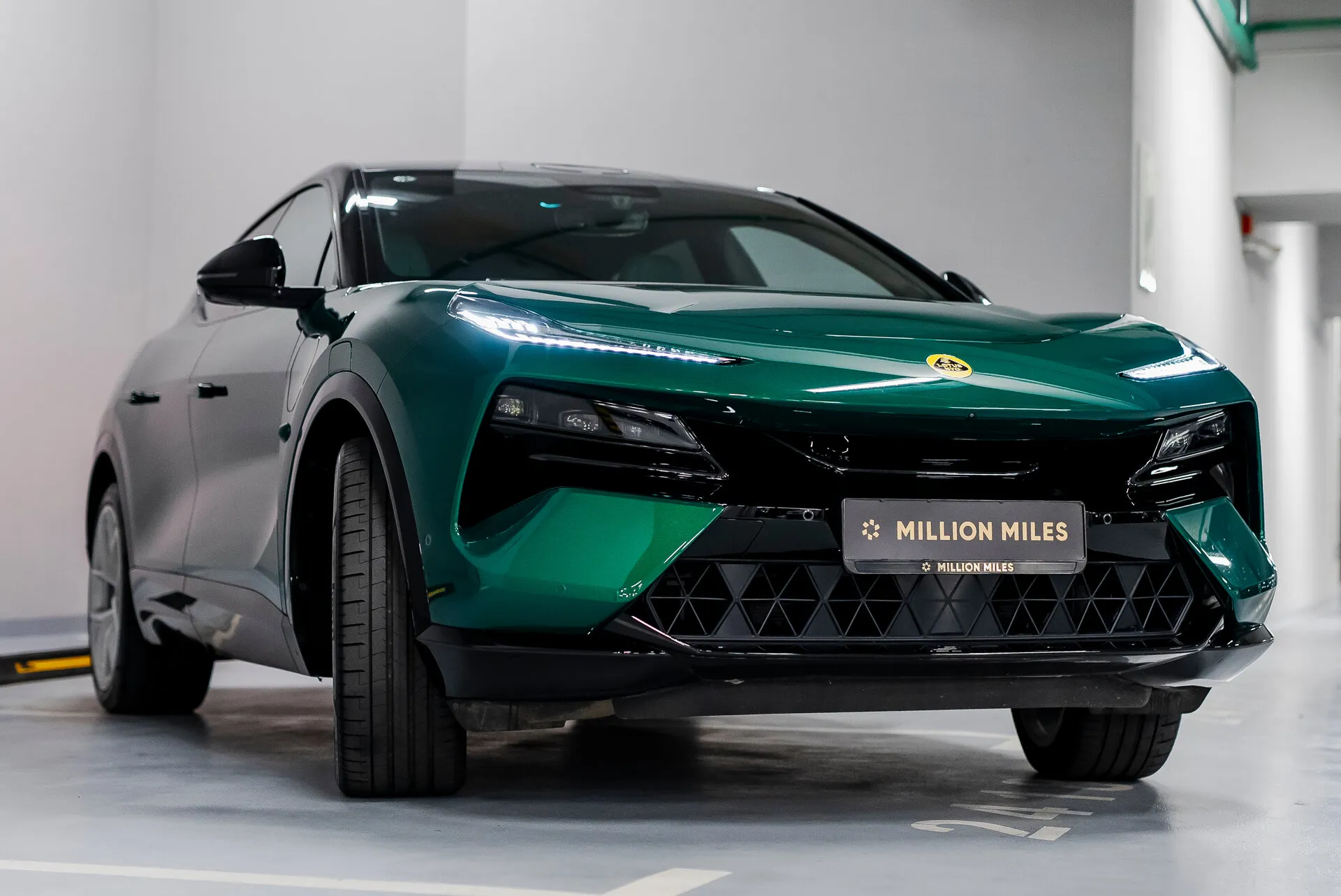 Lotus Eletre, I — 5