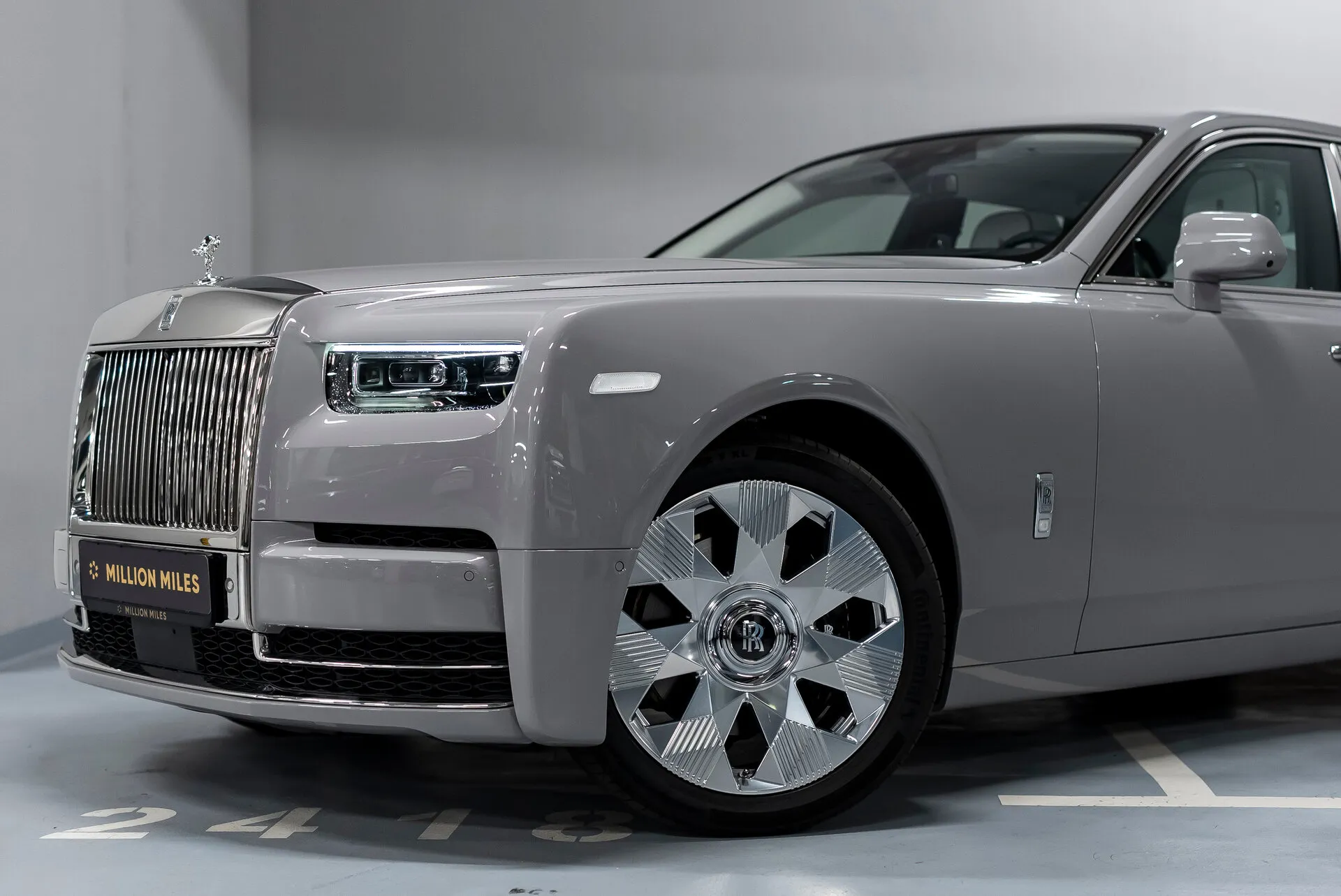 Rolls-Royce Phantom, Viii — 2