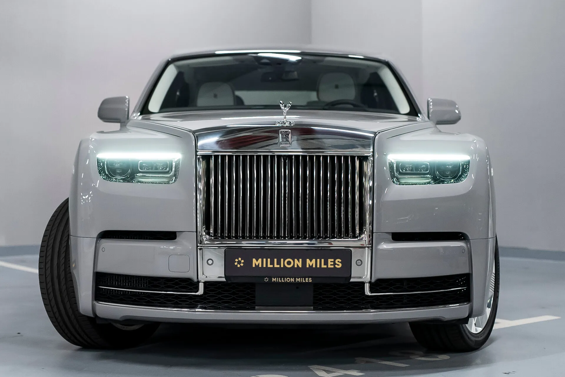 Rolls-Royce Phantom, Viii — 5