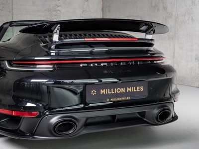 Porsche 911 Turbo S, Viii (992) - 8