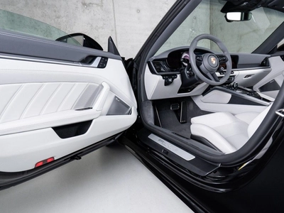 Porsche 911 Turbo S, Viii (992) - 7