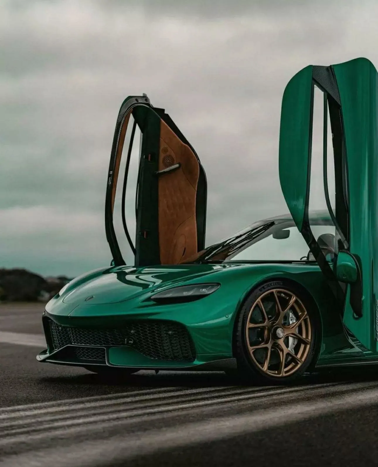 Koenigsegg Gemera — 3