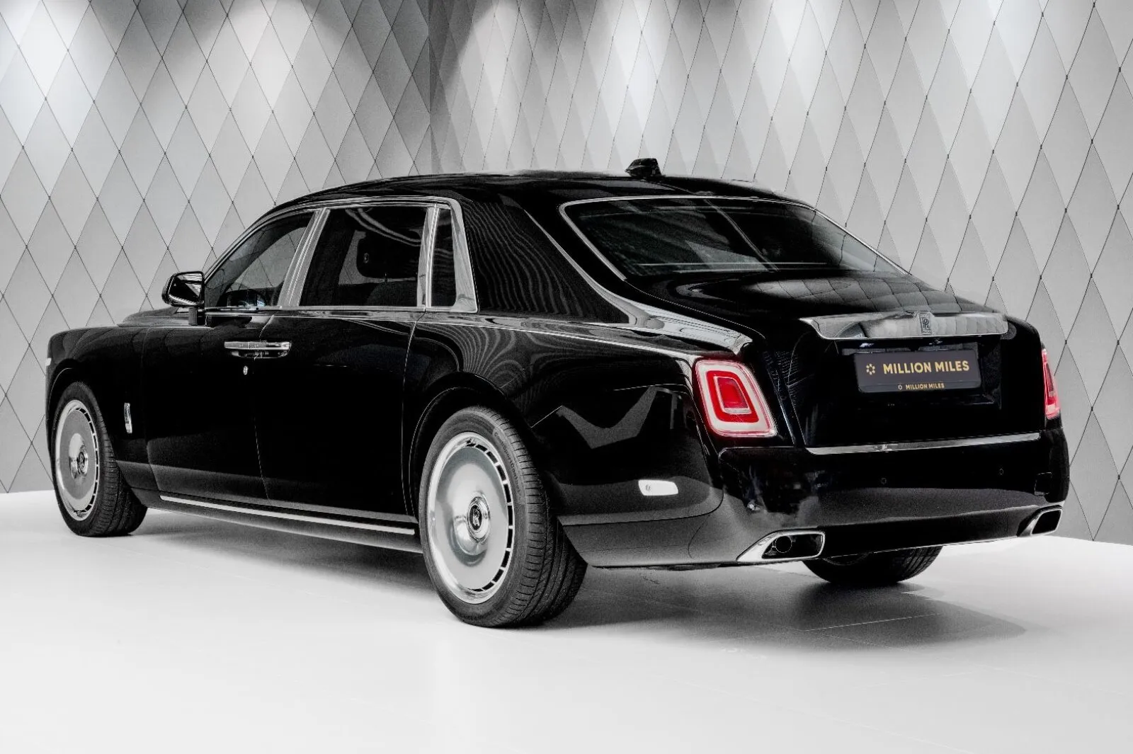 Rolls-Royce Phantom Ewb, Viii — 3