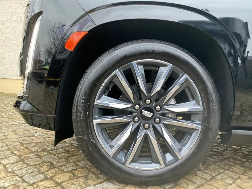 Cadillac Escalade Esv — 4